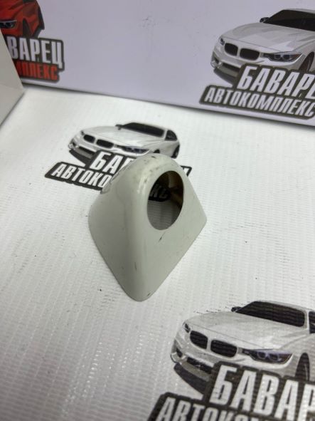 Крышка форсунки омывателя фар E53 L 