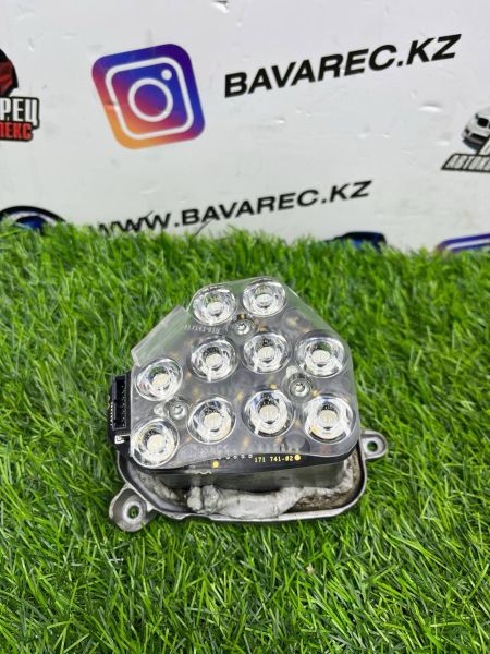 Повторитель поворотника F10 F11 (led R) 