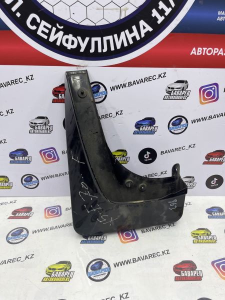 Брызговик Е70 задний L