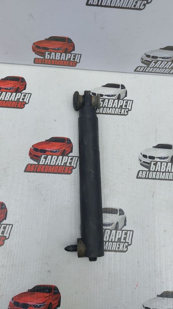 Опора багажной крышки E70