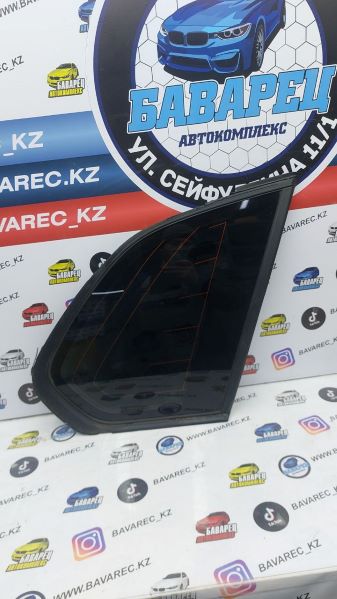 Боковое стекло E70 правое (1)