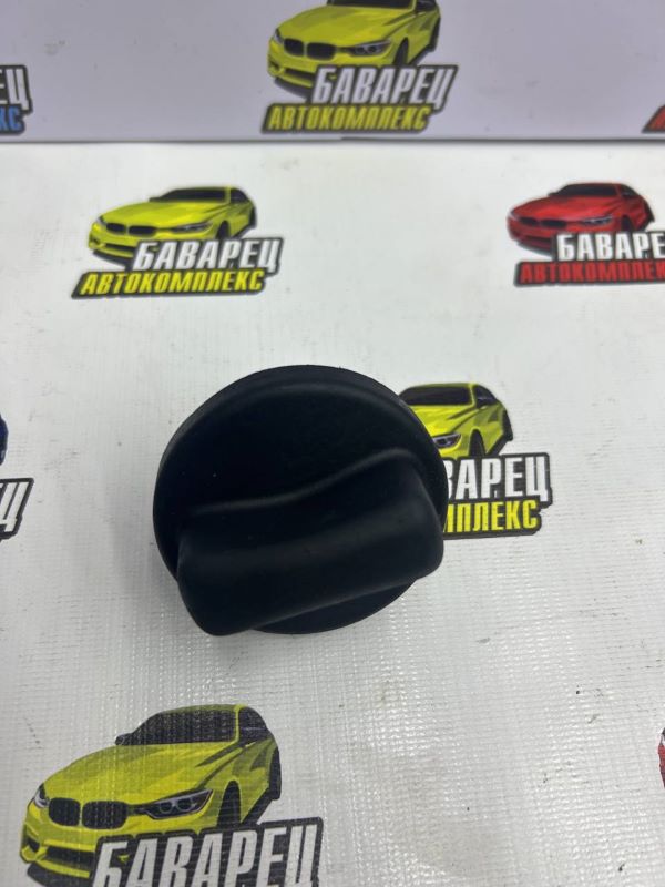 Крышка бензобака E38 E39 E46 E60 E65 E70