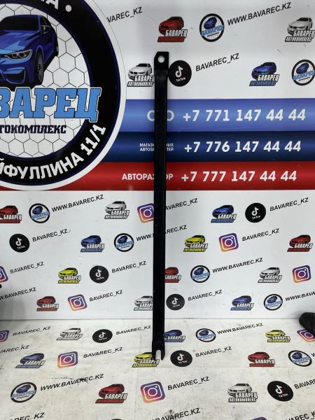 Распорка E90 L  