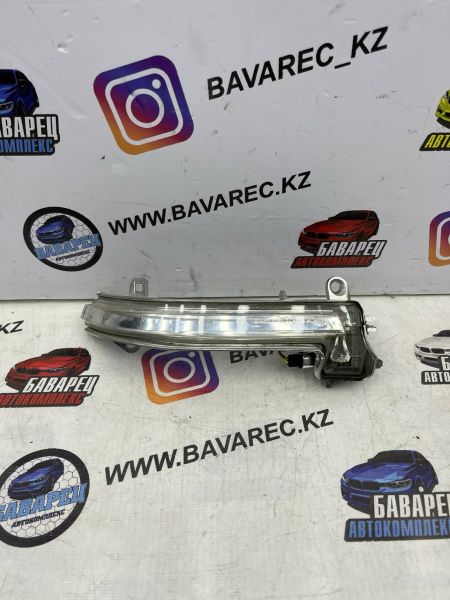 Повторитель бокового зеркала Повторитель бокового зеркала F20 F20LCI F21 F21LCI F22 F22LCI F23  R  